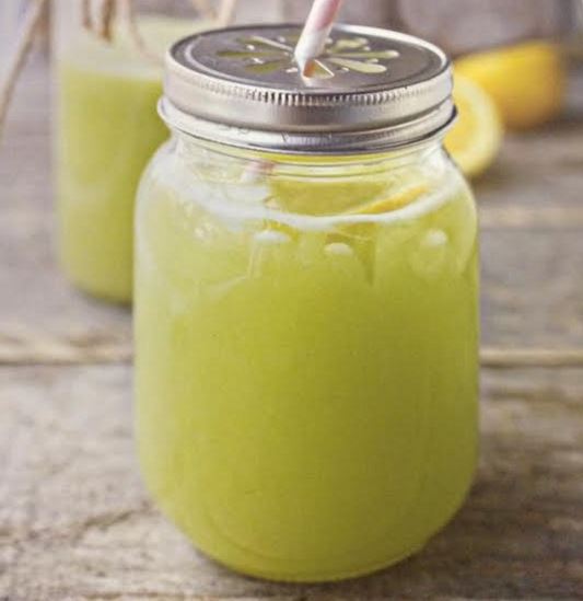 Celery, pear, apple and ginger juice