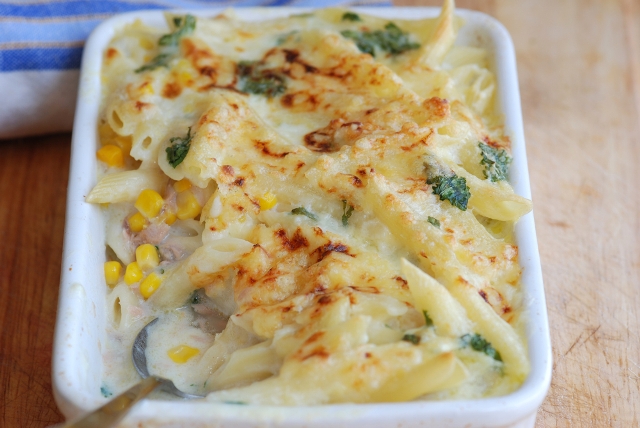 Tuna &amp; sweetcorn pasta bake