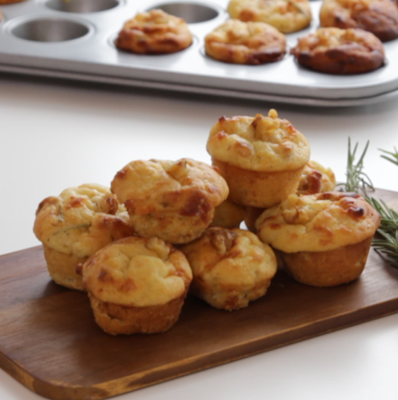 Honey, goat cheese and walnut mini-muffins