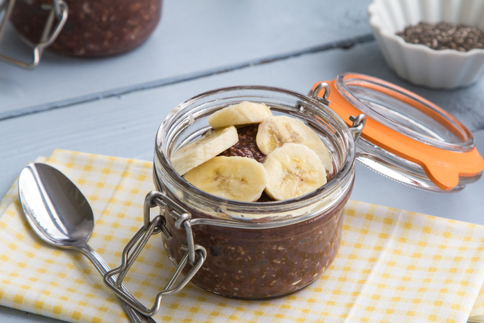 Chocolate chia oats