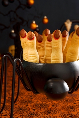 Halloween witches fingers 