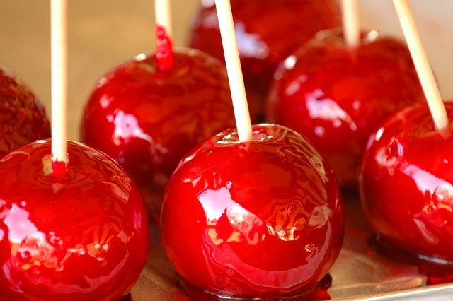 Toffee apples