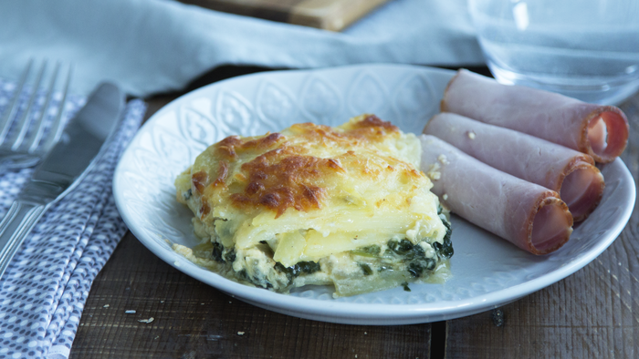 Creamy spinach and potato casserole