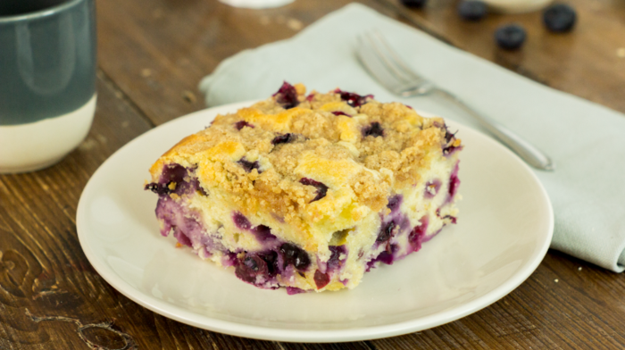 Blueberry and yoghurt cake