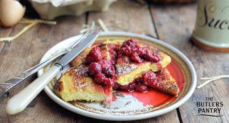 French toast with raspberries and vanilla