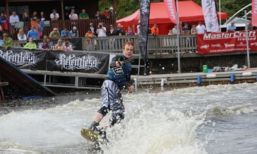 Lough Muckno Waterski + Wakeboard Club