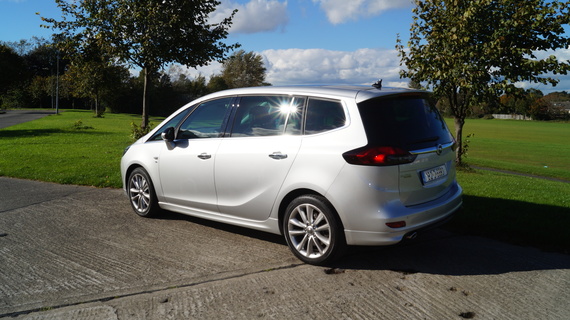 Opel zafira clearance tourer 3 isofix