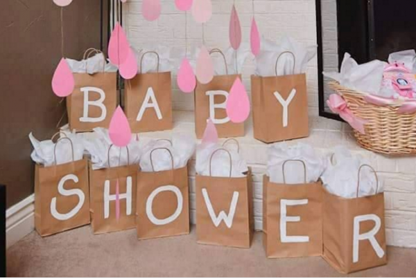 presents for mum to be baby shower